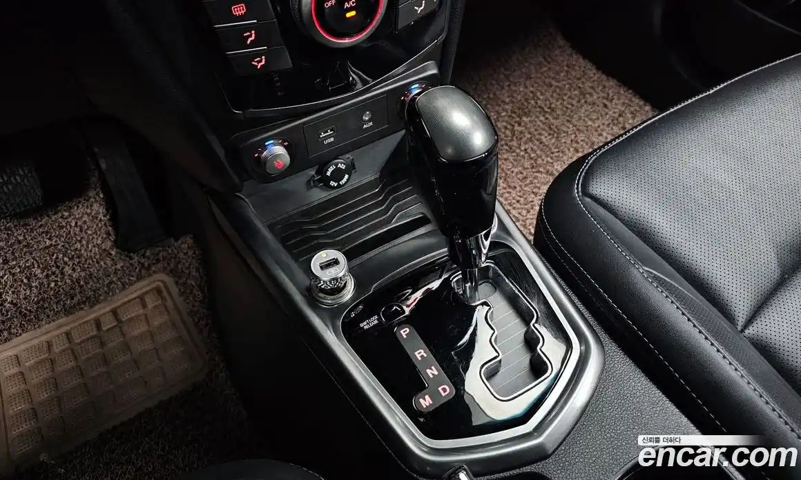 SsangYong TIBOLI 2018 1.6 Автомат в Москве № 818067, фото 9