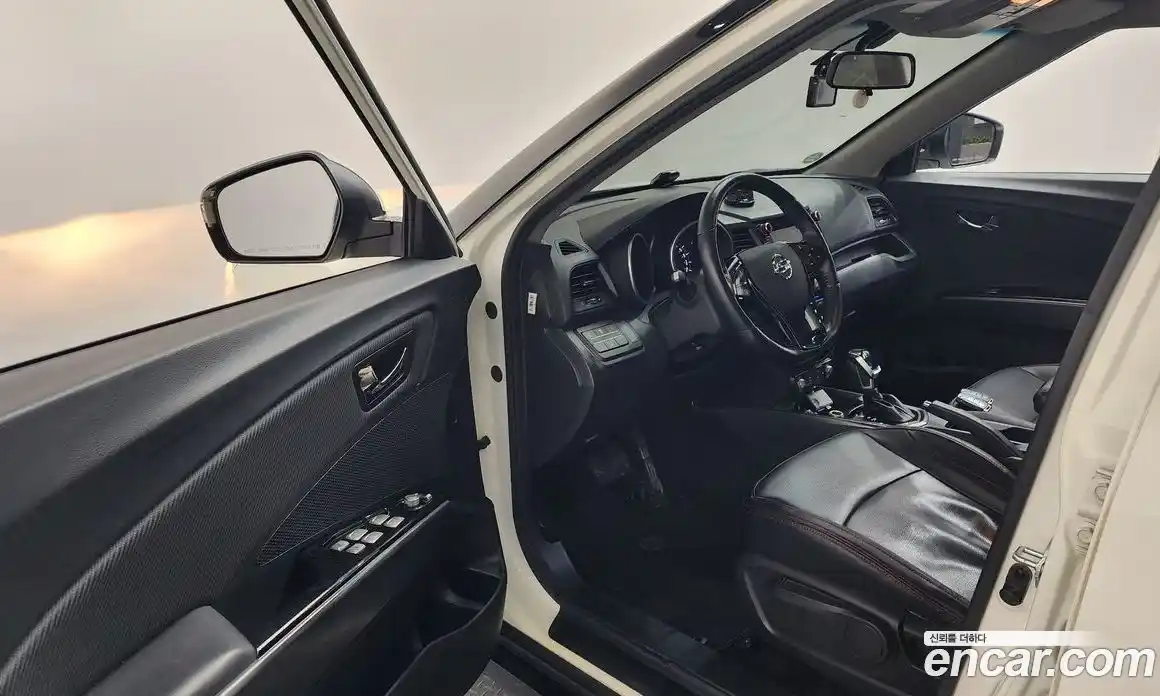 SsangYong TIBOLI 2019 1.6 Автомат в Москве № 818628, фото 10
