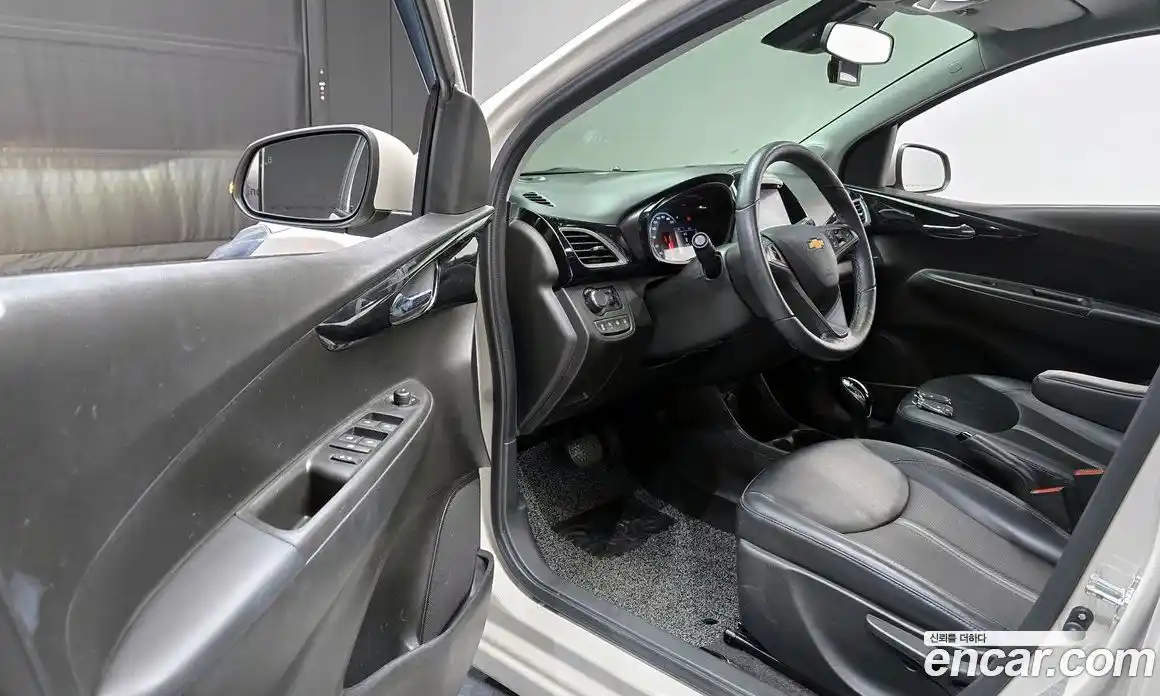 Chevrolet Spark 2019 1.0 Автомат в Москве № 819420, фото 11