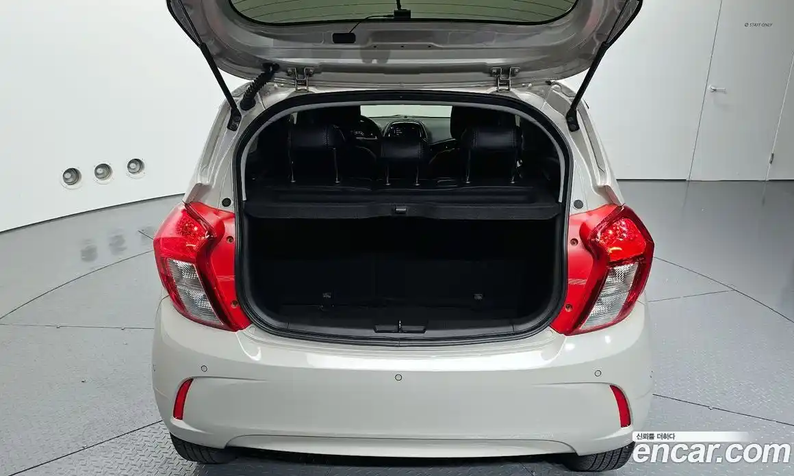 Chevrolet Spark 2019 1.0 Автомат в Москве № 819420, фото 20