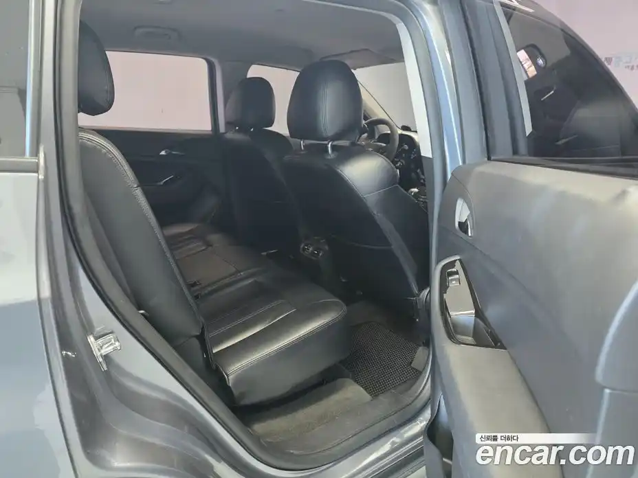 Chevrolet Orlando 2015 2.0 Автомат в Москве № 820158, фото 17