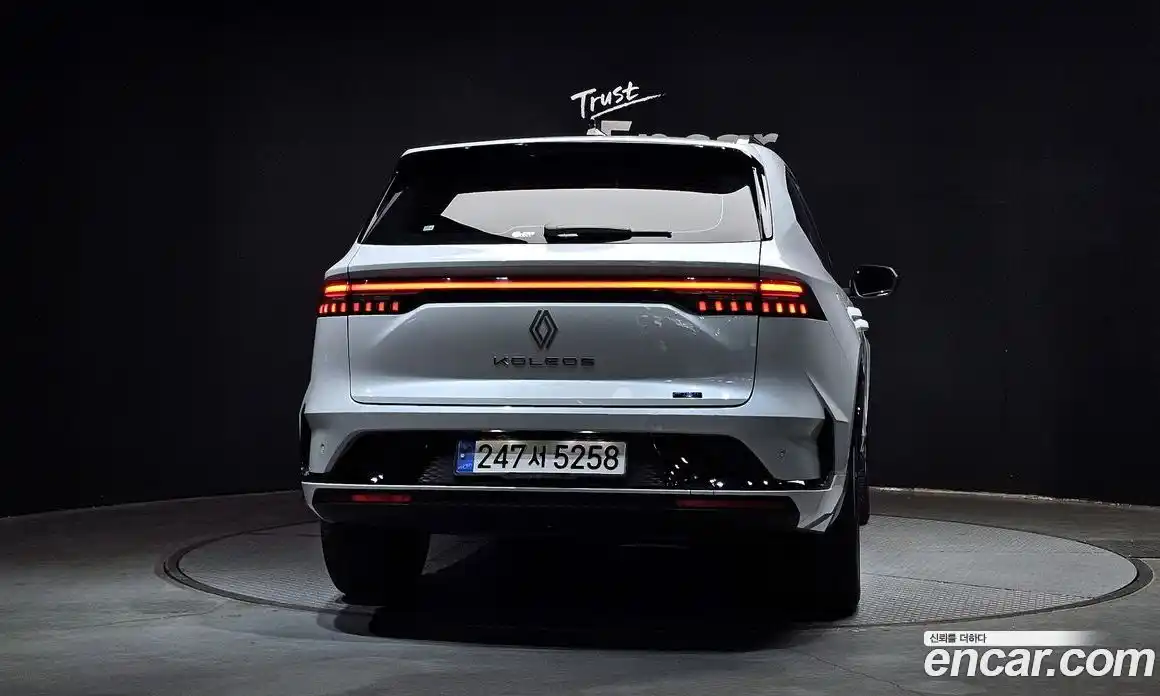 Renault Grand Koleos 2024 1.5 Автомат в Москве № 820455, фото 4