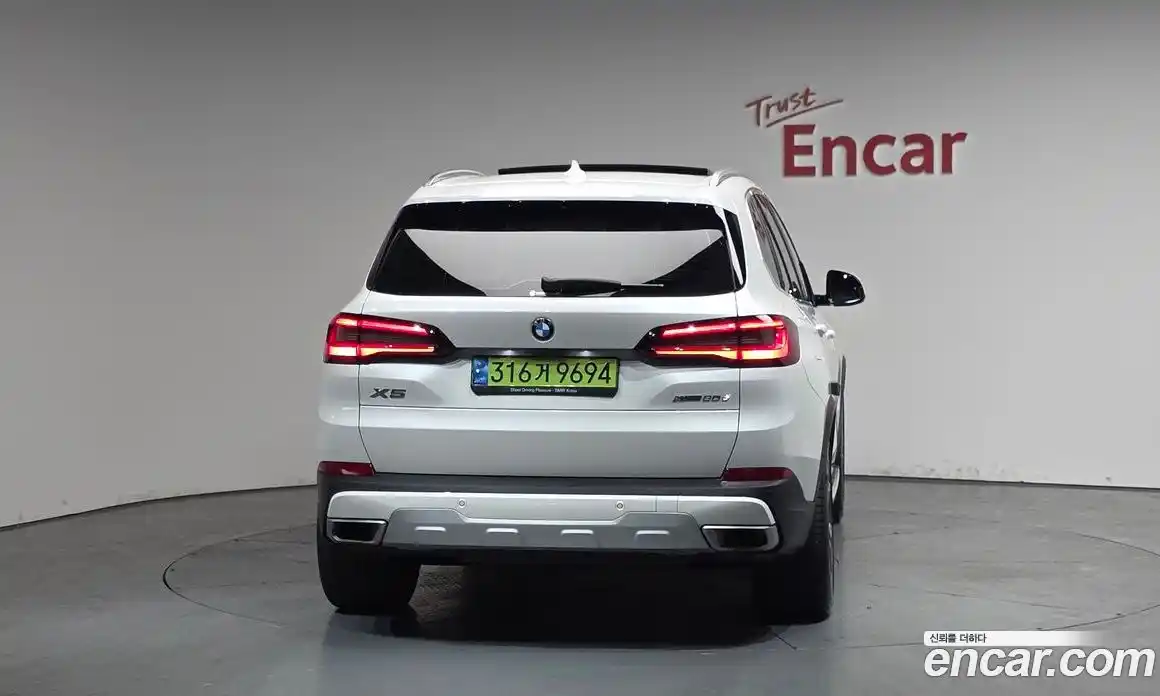 BMW X5 2023 3.0 Автомат в Москве № 821194, фото 3