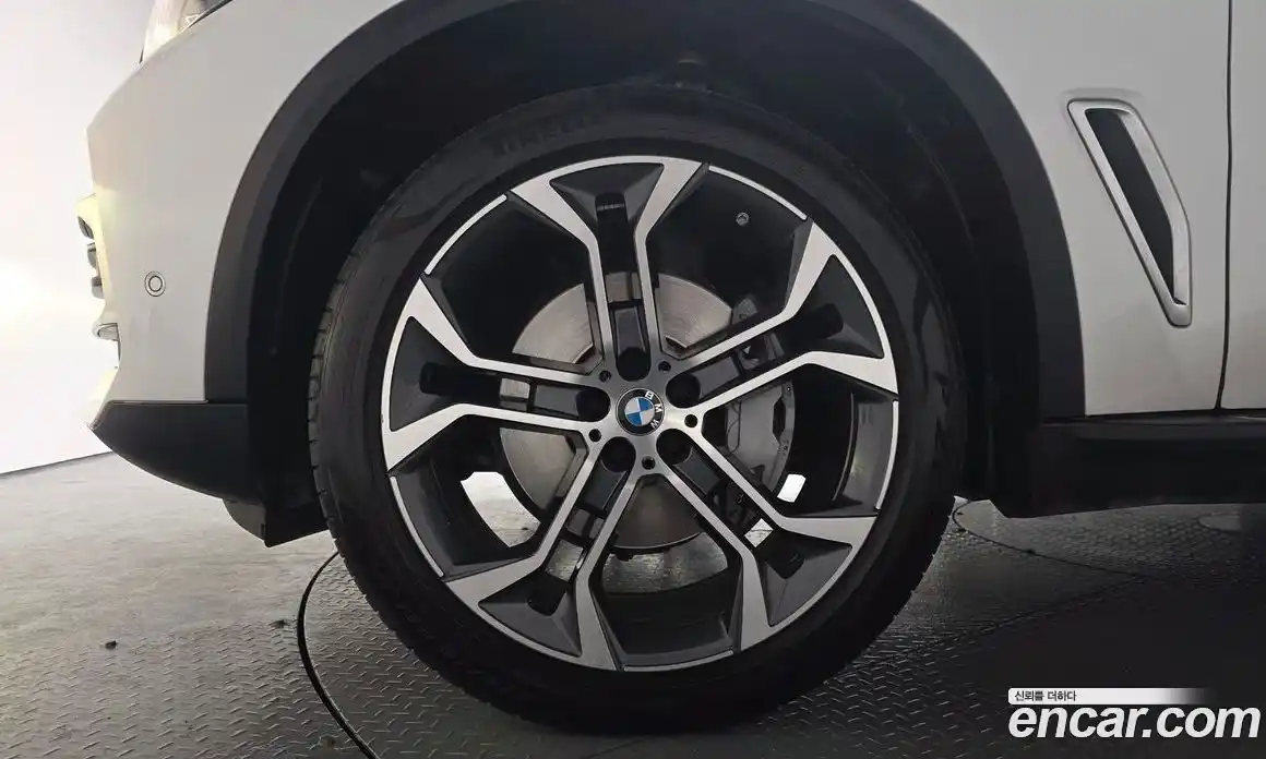 BMW X5 2023 3.0 Автомат в Москве № 821194, фото 4