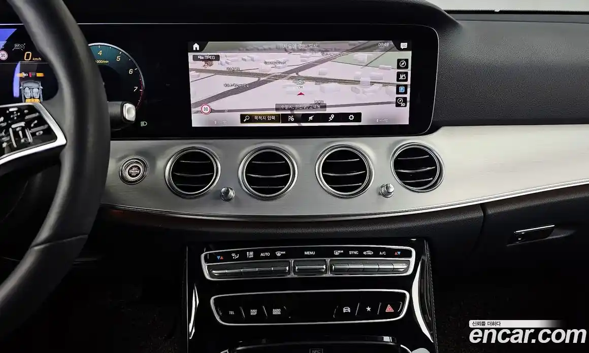 Mercedes-Benz E-Class 2021 2.0 Автомат в Москве № 821904, фото 13