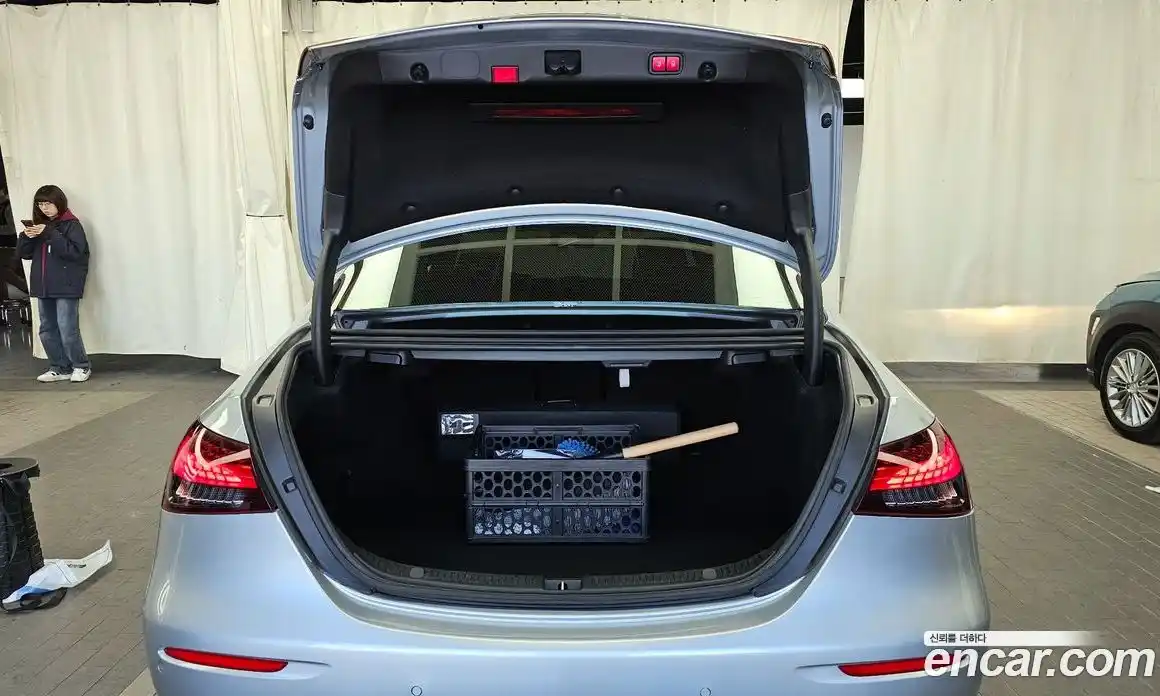 Mercedes-Benz E-Class 2021 2.0 Автомат в Москве № 821904, фото 19