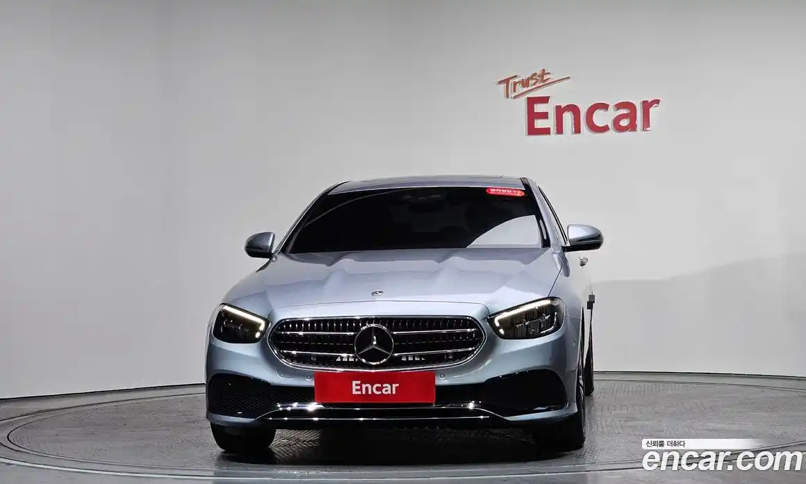 Mercedes-Benz E-Class 2021 2.0 Автомат в Москве № 821904, фото 2