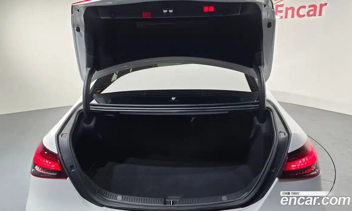 Mercedes-Benz E-Class 2022 2.0 Автомат в Москве № 822256, фото 20