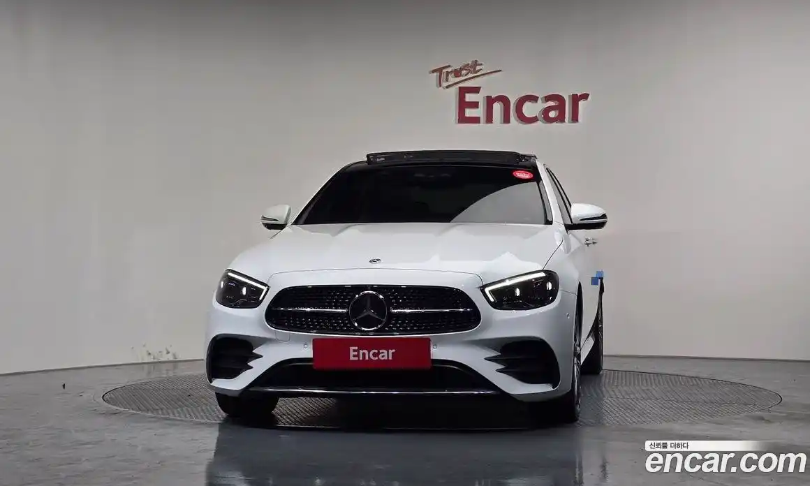 Mercedes-Benz E-Class 2022 2.0 Автомат в Москве № 822256, фото 3