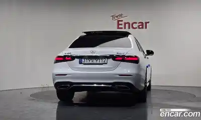 Mercedes-Benz E-Class 2022 2.0 Автомат в Москве № 822256, миниатюра 4