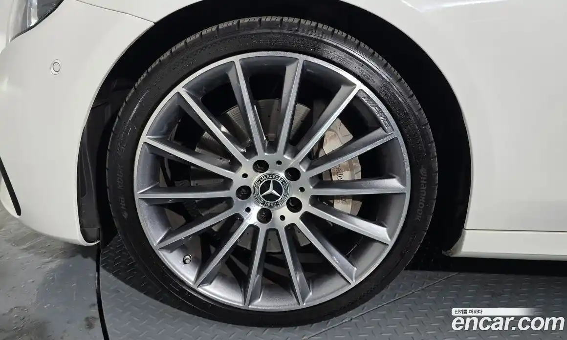 Mercedes-Benz E-Class 2022 2.0 Автомат в Москве № 822256, фото 5