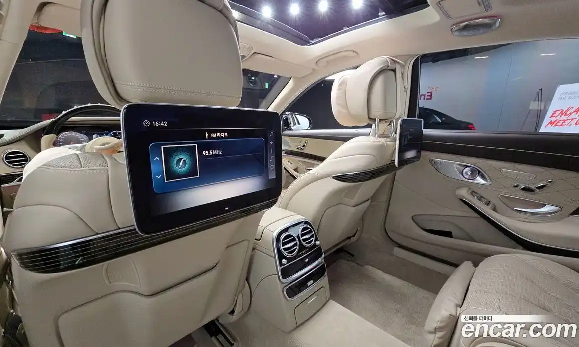 Mercedes-Benz S-Class 2017 4.0 Автомат в Москве № 822959, фото 18