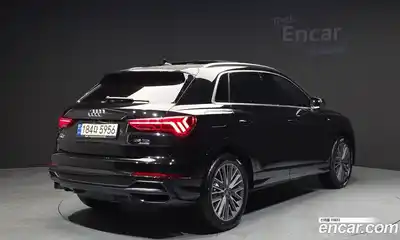 Audi Q3 2022 2.0 Автомат в Москве № 823222, миниатюра 2