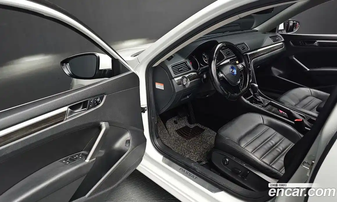 Volkswagen Passat 2018 2.0 Автомат в Москве № 826131, фото 11