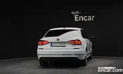 Volkswagen Passat 2018 2.0 Автомат в Москве № 826131, миниатюра 4