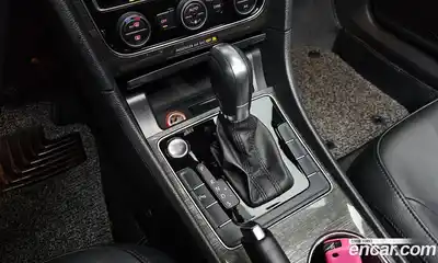 Volkswagen Passat 2018 2.0 Автомат в Москве № 826131, миниатюра 9