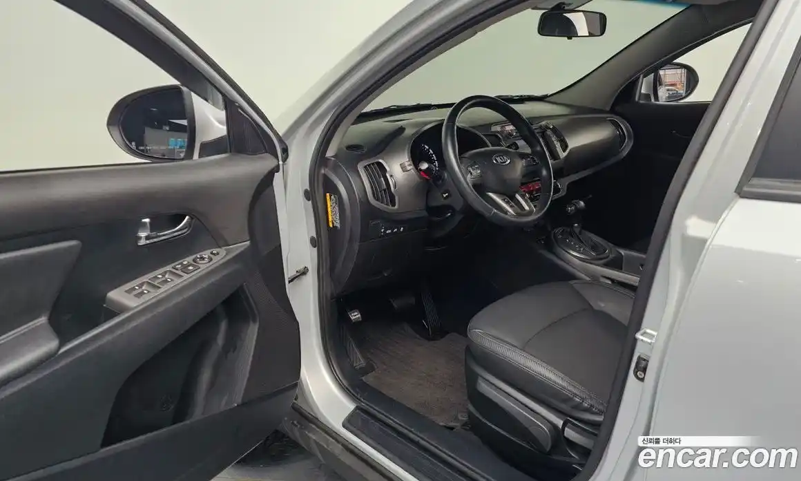 Kia Sportage 2014 2.0 гидро в Москве № 102599, фото 10