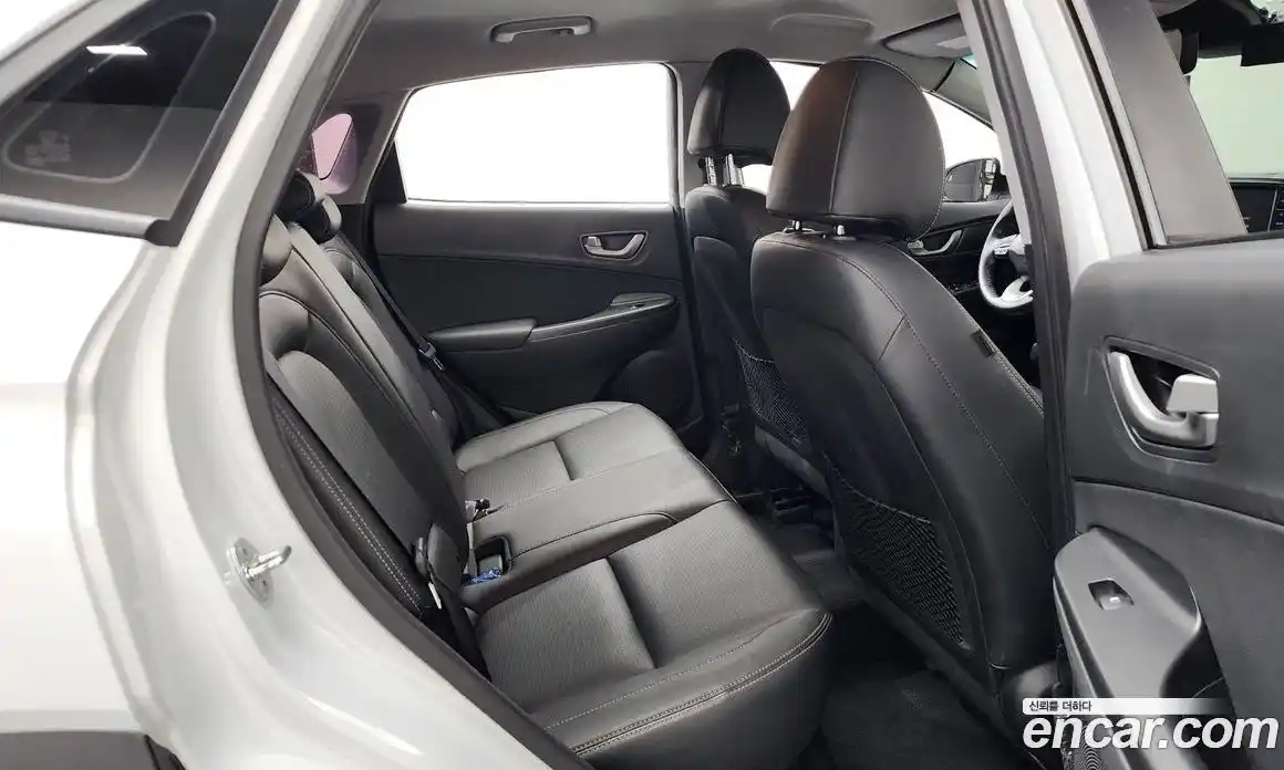 Hyundai Kona 2020 1.6 гидро в Москве № 112791, фото 12