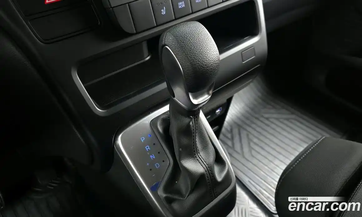 Hyundai Staria 2025 2.2 Автомат в Москве № 853907, фото 9