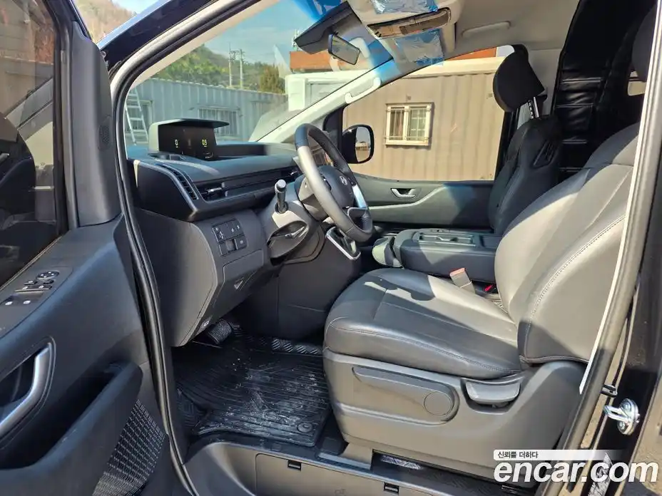Hyundai Staria 2025 3.5 Автомат в Москве № 853921, фото 11