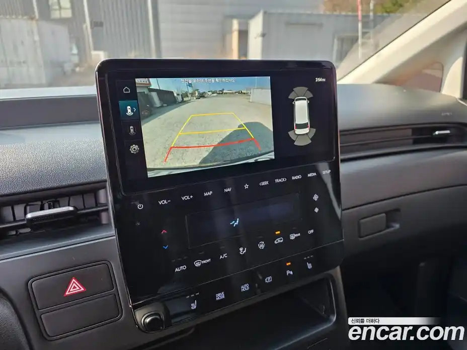 Hyundai Staria 2025 3.5 Автомат в Москве № 853921, фото 14