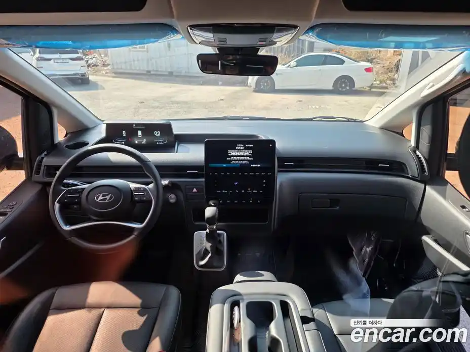 Hyundai Staria 2025 3.5 Автомат в Москве № 853921, фото 19