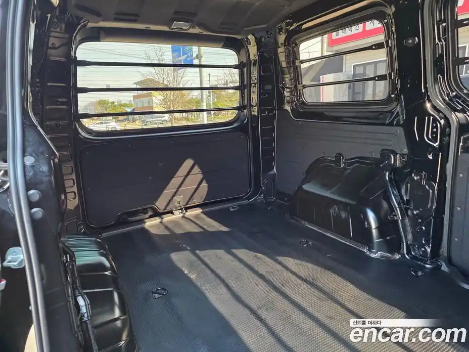 Hyundai Staria 2025 3.5 Автомат в Москве № 853921, фото 20