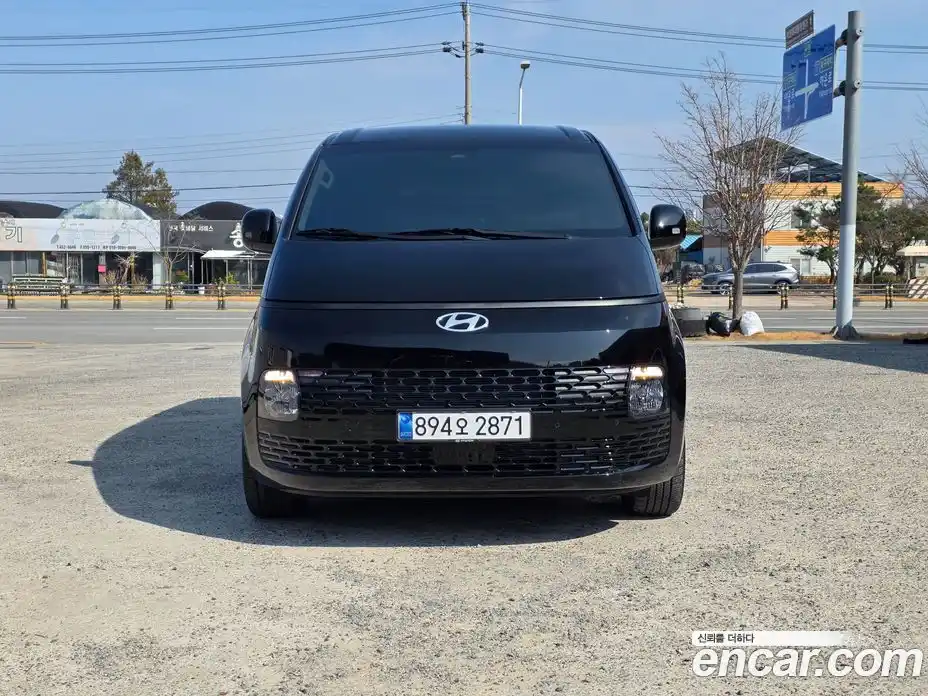 Hyundai Staria 2025 3.5 Автомат в Москве № 853921, фото 3