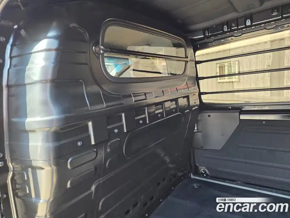 Hyundai Staria 2025 3.5 Автомат в Москве № 853921, фото 10