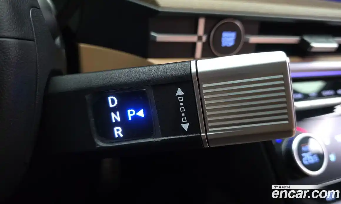 Hyundai Santa Fe 2025 1.6 Автомат в Москве № 854023, фото 9