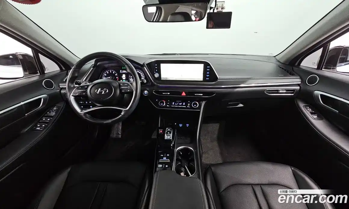 Hyundai Sonata 2022 1.6 Автомат в Москве № 854028, фото 7