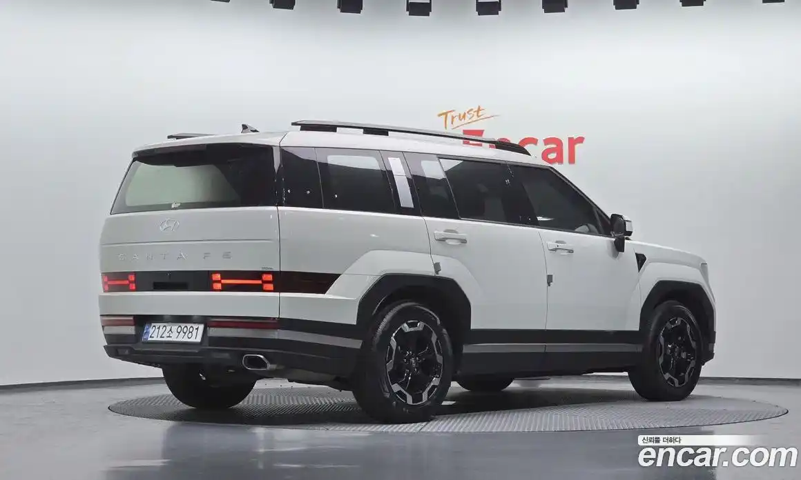 Hyundai Santa Fe 2024 2.5 Автомат в Москве № 854044, фото 2