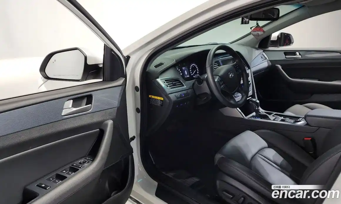 Hyundai Sonata 2016 2.0 гидро в Москве № 854106, фото 10