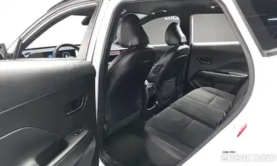 Hyundai Kona 2023 1.6 Автомат в Москве № 854165, миниатюра 12