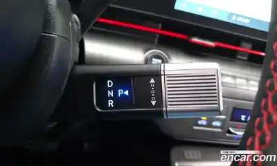 Hyundai Kona 2023 1.6 Автомат в Москве № 854165, миниатюра 9