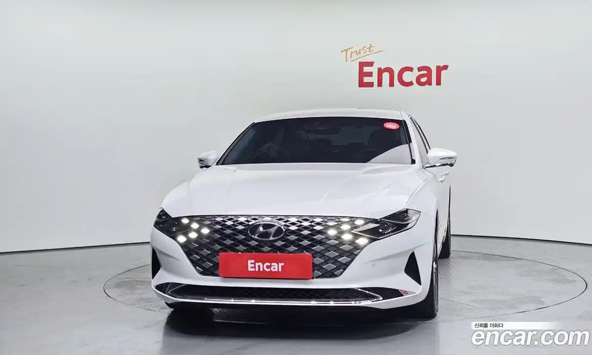 Hyundai Grandeur 2022 2.5 Автомат в Москве № 854205, фото 3