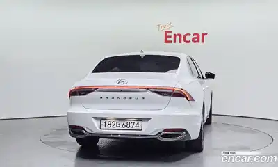 Hyundai Grandeur 2022 2.5 Автомат в Москве № 854205, миниатюра 4