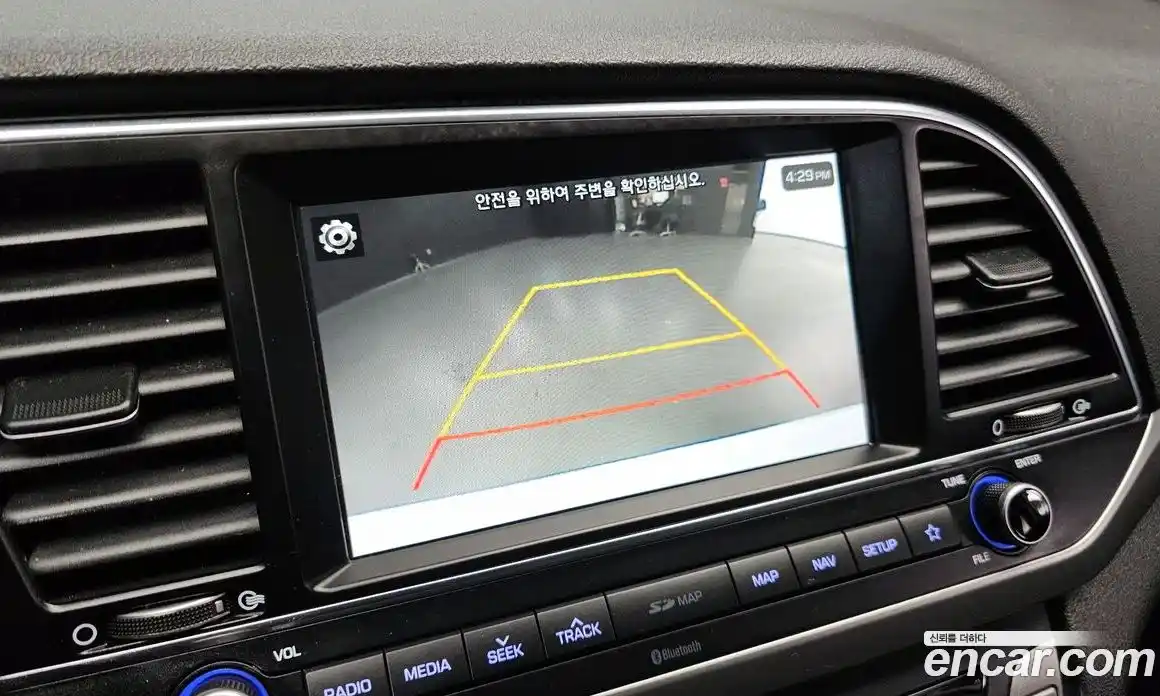 Hyundai Avante 2017 1.6 гидро в Москве № 854295, фото 17