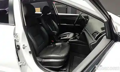 Hyundai Avante 2017 1.6 гидро в Москве № 854295, миниатюра 10