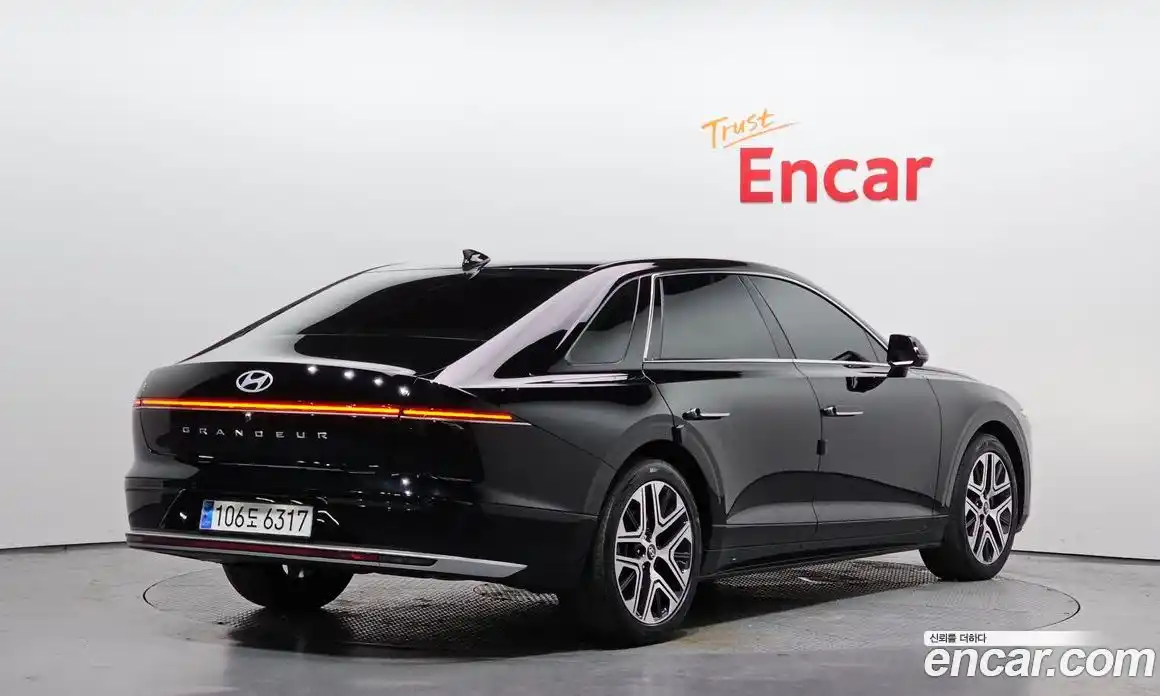 Hyundai Grandeur 2023 1.6 Автомат в Москве № 854300, фото 2