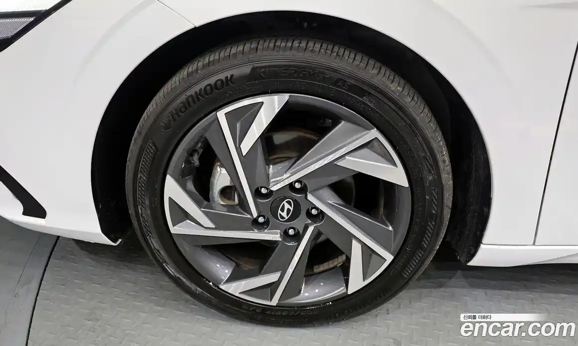 Hyundai Avante 2024 1.6 Автомат в Москве № 854325, фото 5