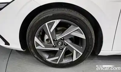 Hyundai Avante 2024 1.6 Автомат в Москве № 854325, миниатюра 5