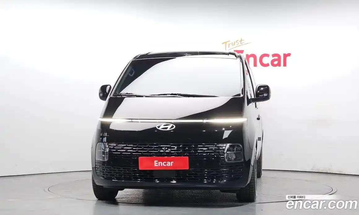 Hyundai Staria 2024 2.2 Автомат в Москве № 854345, фото 3