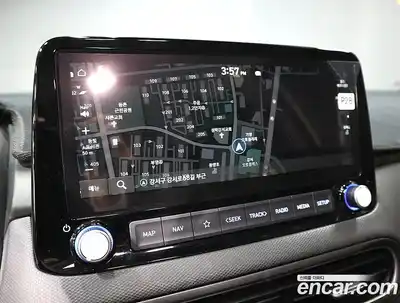 Hyundai Kona 2022 1.6 Автомат в Москве № 854348, миниатюра 11