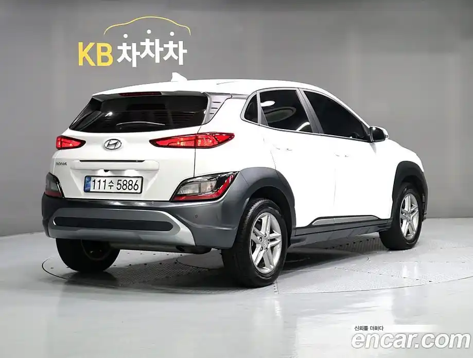 Hyundai Kona 2022 1.6 Автомат в Москве № 854348, фото 3