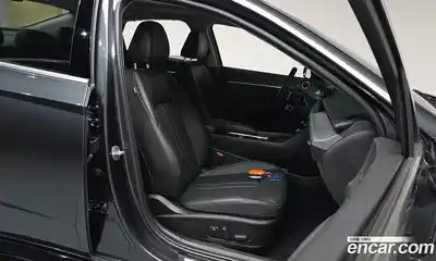 Hyundai Sonata 2023 1.6 Автомат в Москве № 854351, миниатюра 9