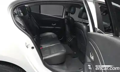 Renault SM3 2018 1.6 Автомат в Москве № 854384, миниатюра 12