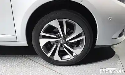 Renault SM3 2018 1.6 Автомат в Москве № 854384, миниатюра 5