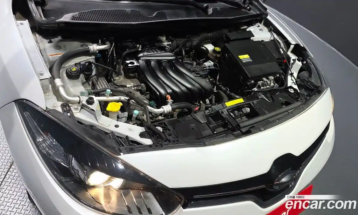 Renault SM3 2018 1.6 Автомат в Москве № 854384, фото 6