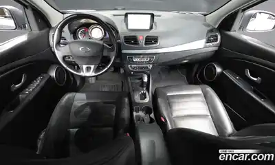 Renault SM3 2018 1.6 Автомат в Москве № 854384, миниатюра 7